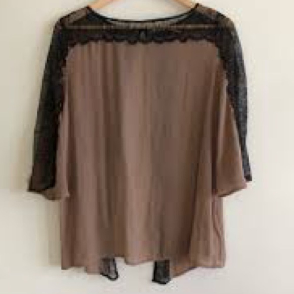 Kimchi Blue Open Back Long Sleeve Top NWT Medium